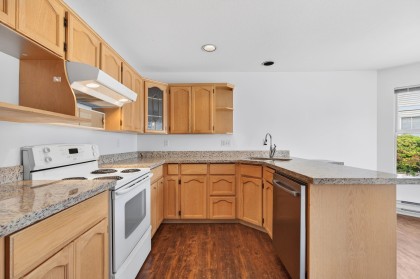 Photo 11 at 31 - 19060 Ford Road, Central Meadows, Pitt Meadows
