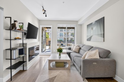Photo 3 at 106 - 2460 Kelly Avenue, Central Pt Coquitlam, Port Coquitlam