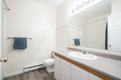 Photo 9 at 305 - 11726 225th Street, East Central, Maple Ridge
