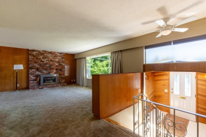 Photo 2 at 3371 Vincent Street, Glenwood PQ, Port Coquitlam