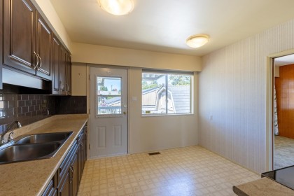 Photo 11 at 3371 Vincent Street, Glenwood PQ, Port Coquitlam