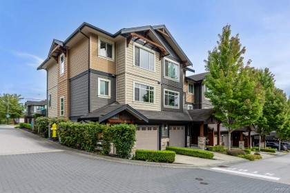 Photo 3 at 1 - 11305 240 Street, Cottonwood MR, Maple Ridge