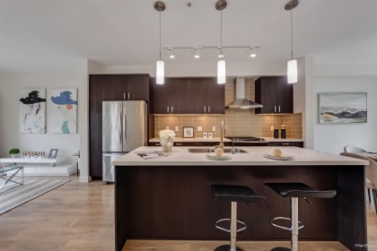 Photo 5 at 1 - 11305 240 Street, Cottonwood MR, Maple Ridge