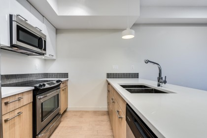 Photo 12 at 201 - 2214 Kelly Avenue, Central Pt Coquitlam, Port Coquitlam