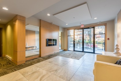 Photo 3 at 201 - 2214 Kelly Avenue, Central Pt Coquitlam, Port Coquitlam