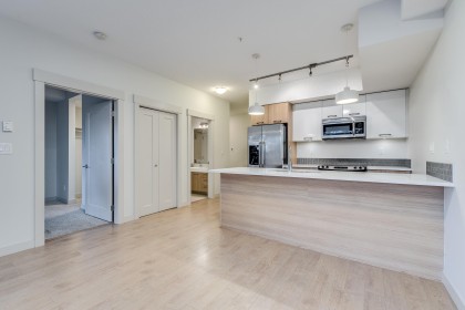 Photo 14 at 201 - 2214 Kelly Avenue, Central Pt Coquitlam, Port Coquitlam