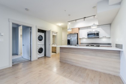 Photo 15 at 201 - 2214 Kelly Avenue, Central Pt Coquitlam, Port Coquitlam
