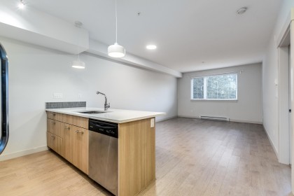 Photo 4 at 201 - 2214 Kelly Avenue, Central Pt Coquitlam, Port Coquitlam