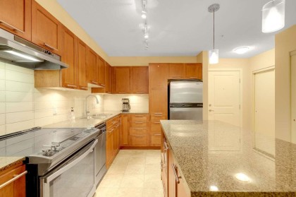 Photo 6 at 212 - 19677 Meadow Gardens Way, North Meadows PI, Pitt Meadows