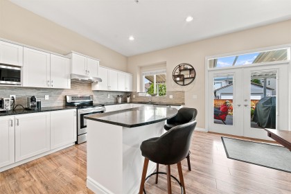 Photo 5 at 1049 Euphrates Crescent, Riverwood, Port Coquitlam