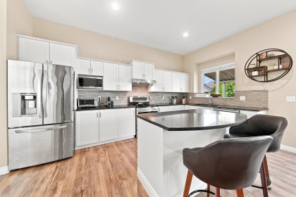 Photo 4 at 1049 Euphrates Crescent, Riverwood, Port Coquitlam