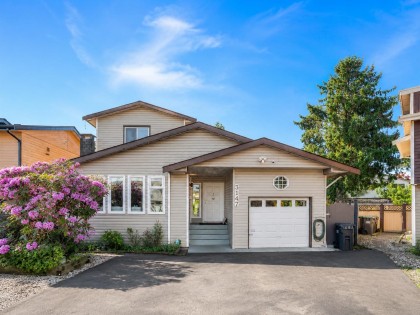 Photo 2 at 3147 Frey Place, Glenwood PQ, Port Coquitlam