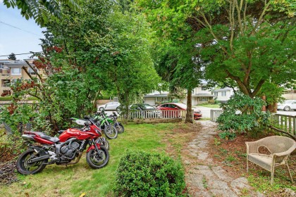 Photo 10 at 2357 Hawthorne Avenue, Central Pt Coquitlam, Port Coquitlam