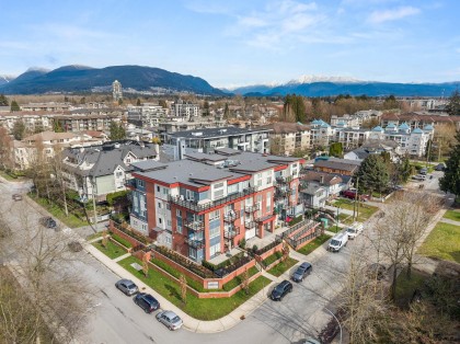 Photo 1 at 206 - 2389 Hawthorne Avenue, Central Pt Coquitlam, Port Coquitlam