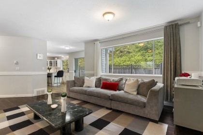 Photo 16 at 26280 Grant Avenue, Thornhill MR, Maple Ridge