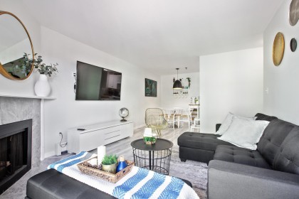 Photo 2 at 440 - 22661 Lougheed Highway, East Central, Maple Ridge