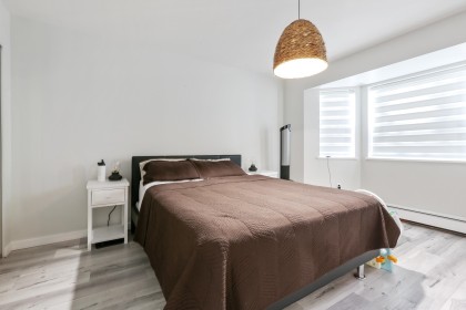 Photo 8 at 440 - 22661 Lougheed Highway, East Central, Maple Ridge