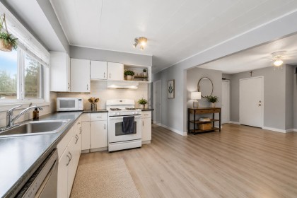Photo 11 at 3684 Cedar Drive, Lincoln Park PQ, Port Coquitlam