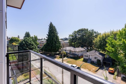 Photo 32 at 401 - 2389 Hawthorne Avenue, Central Pt Coquitlam, Port Coquitlam