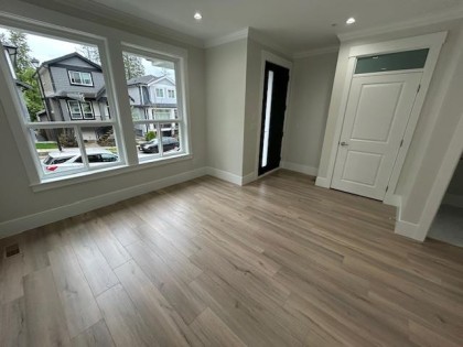 Photo 2 at 24307 101a Avenue, Albion, Maple Ridge