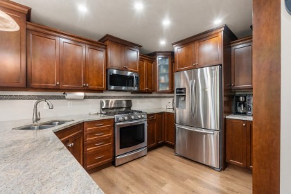 Photo 7 at 15 - 11355 Cottonwood Drive, Cottonwood MR, Maple Ridge