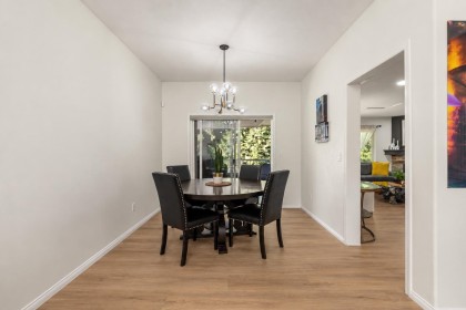 Photo 3 at 15 - 11355 Cottonwood Drive, Cottonwood MR, Maple Ridge