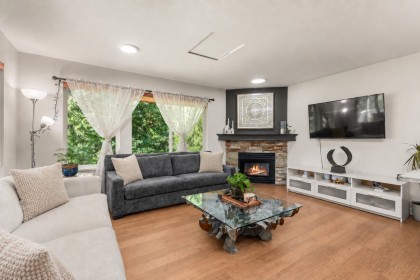 Photo 10 at 15 - 11355 Cottonwood Drive, Cottonwood MR, Maple Ridge