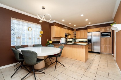 Photo 7 at 18 - 788 Citadel Drive, Citadel PQ, Port Coquitlam