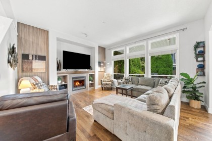 Photo 4 at 19556 Thorburn Way, South Meadows, Pitt Meadows
