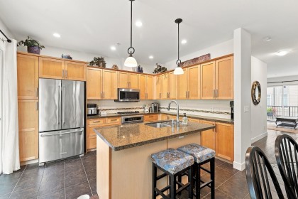 Photo 6 at 39 - 22865 Telosky Avenue, East Central, Maple Ridge