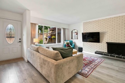 Photo 2 at 1309 Una Way, Mary Hill, Port Coquitlam