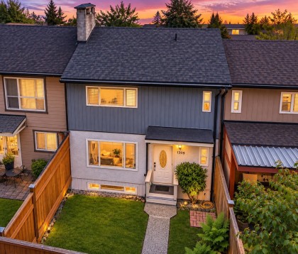 Photo 1 at 1309 Una Way, Mary Hill, Port Coquitlam
