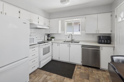 Photo 9 at 3464 Vincent Street, Glenwood PQ, Port Coquitlam