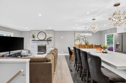 Photo 2 at 11554 Wildwood Crescent, South Meadows, Pitt Meadows