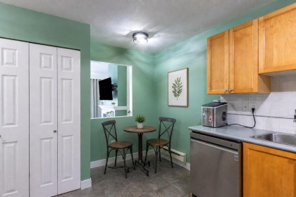 Photo 10 at 90 - 12099 237th Street, East Central, Maple Ridge