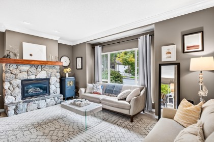 Photo 5 at 22799 116 Avenue, East Central, Maple Ridge