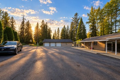 Photo 2 at 12406 254 Street, Websters Corners, Maple Ridge