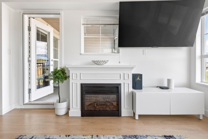 Photo 9 at 227 - 19673 Meadow Gardens Way, North Meadows PI, Pitt Meadows