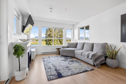 Photo 4 at 227 - 19673 Meadow Gardens Way, North Meadows PI, Pitt Meadows