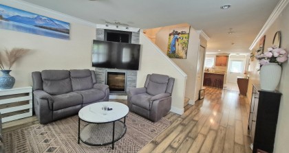 Photo 3 at 23 - 22977 116 Avenue, East Central, Maple Ridge