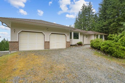Photo 2 at 27660 128 Avenue, Northeast, Maple Ridge
