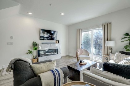 Photo 8 at 53 - 19572 Fraser Way, South Meadows, Pitt Meadows