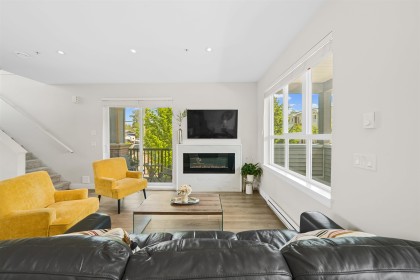 Photo 12 at 1 - 24086 104 Avenue, Albion, Maple Ridge