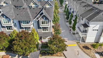 Photo 9 at 1301 - 11295 Pazarena Place, East Central, Maple Ridge