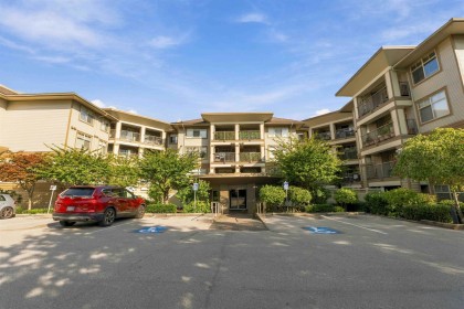 Photo 2 at 327 - 12248 224 Street, East Central, Maple Ridge