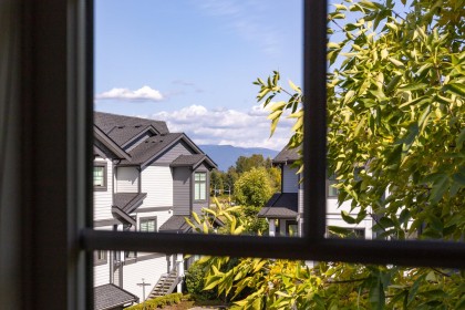 Photo 13 at 32 - 19451 Sutton Avenue, South Meadows, Pitt Meadows
