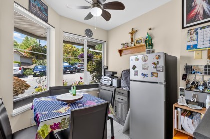 Photo 5 at 22 - 22740 116 Avenue, East Central, Maple Ridge