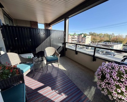 Photo 7 at 308 - 22633 Selkirk Avenue, East Central, Maple Ridge