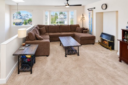 Photo 6 at 12232 Cypress Court, Mid Meadows, Pitt Meadows