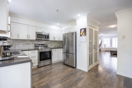 Photo 11 at 42 - 19141 124 Avenue, Mid Meadows, Pitt Meadows